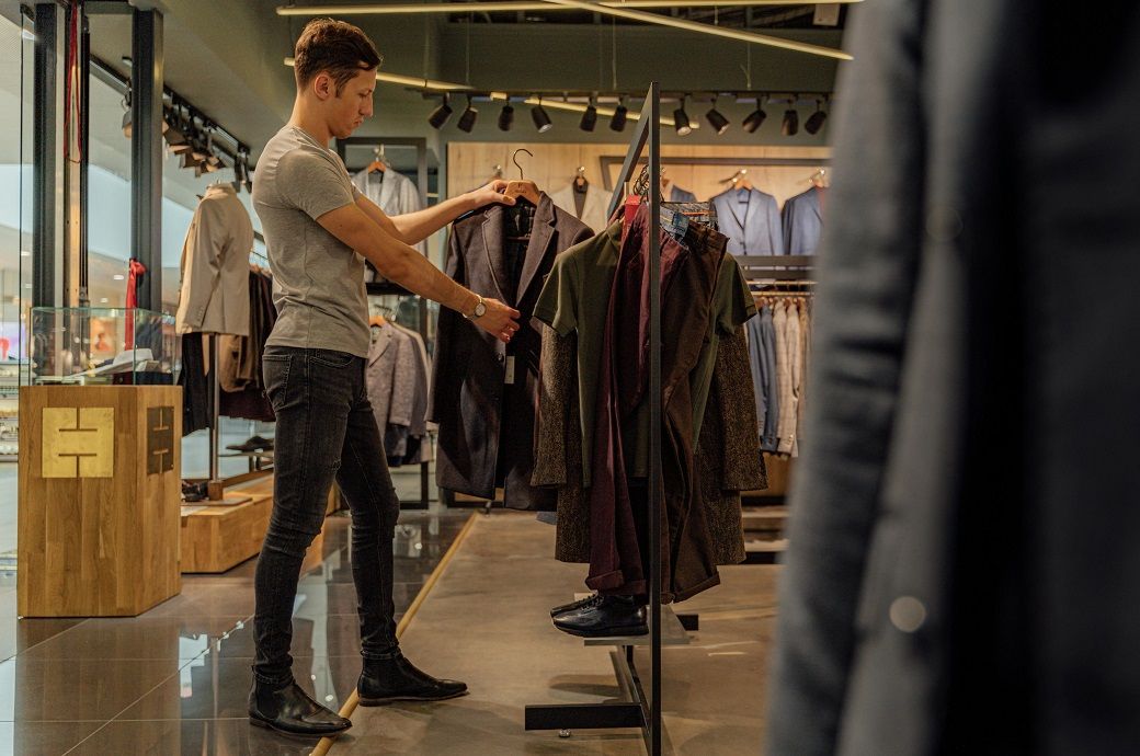  Deloitte projects 2025 US holiday sales growth at 2.9–3.4%