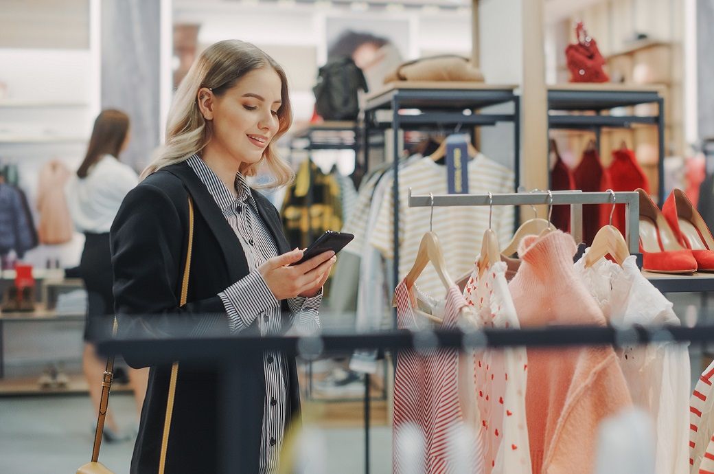 US holiday spending to reach $890.49 per person in 2025: NRF