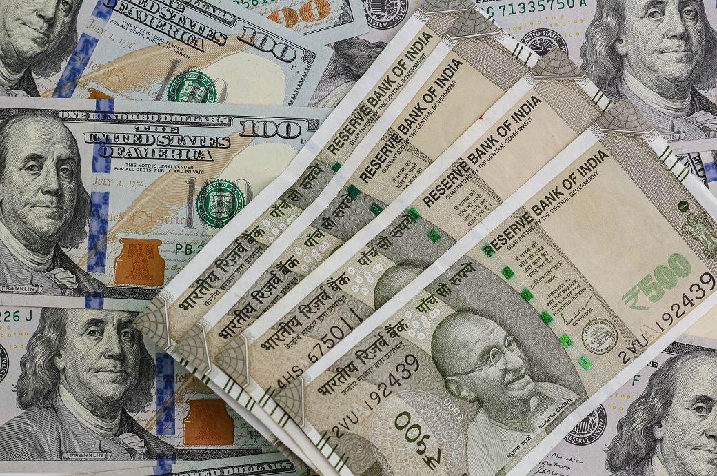 Soft dollar, weak rupee: India's export edge widens Soft dollar, weak rupee: India's export edge widens