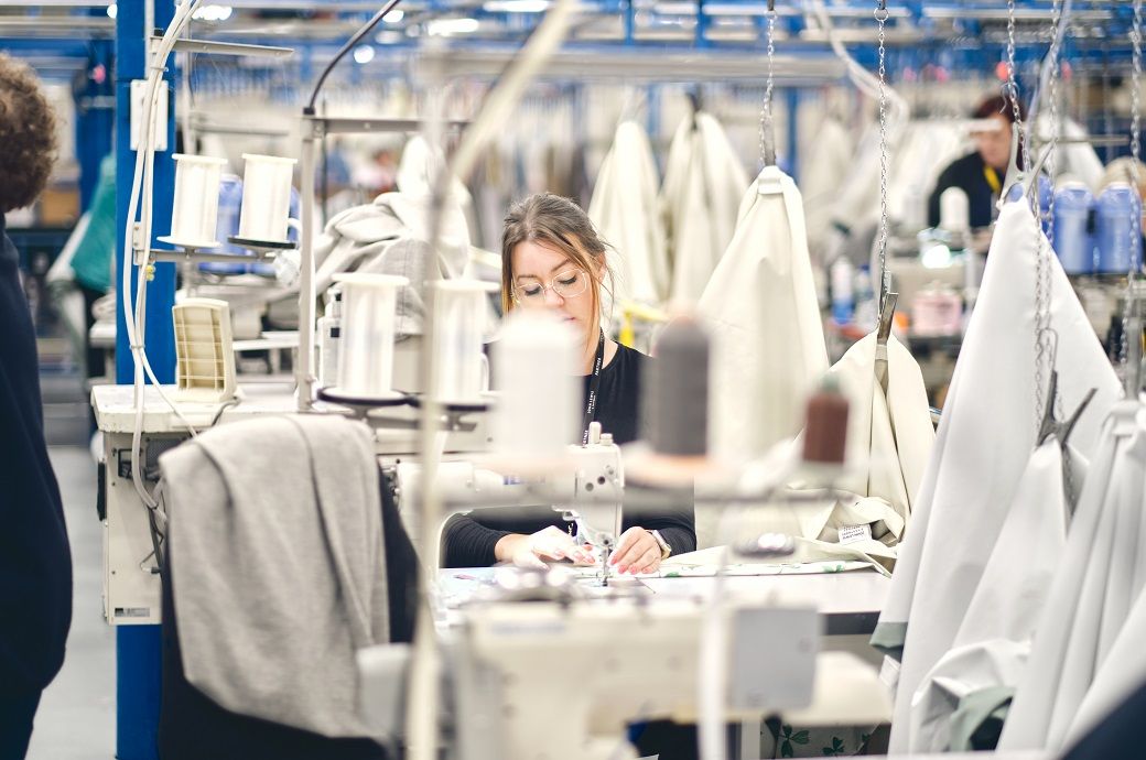 UK manufacturing output falls at slower pace in quarter to Sept: CBI