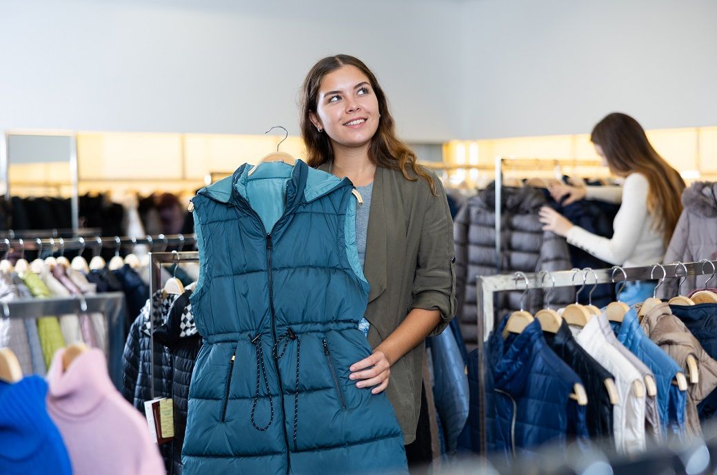 Weather & budget uncertainty push UK retail footfall down 0.8%: BRC