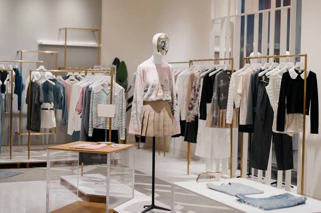  UK retail sentiment hits 17-year low as sales slide: CBI survey