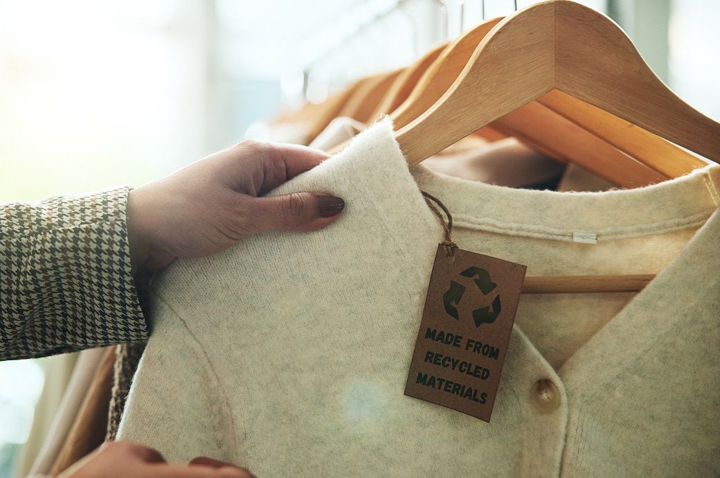 UK textile brands reduce carbon emissions by 6% and water use by 9%