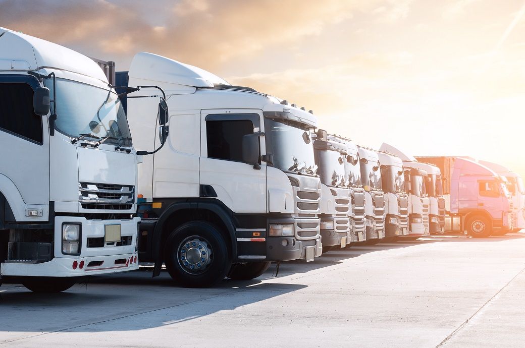 US truck freight market contracts in Q3 as capacity tightens