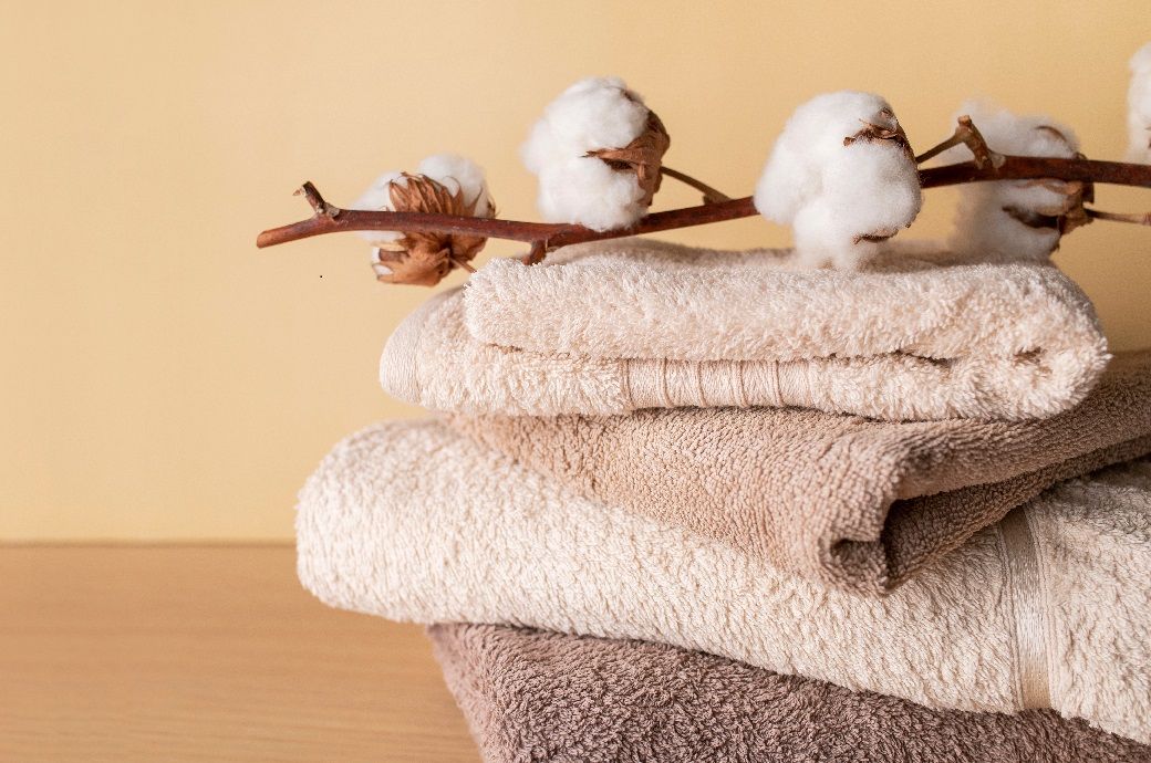 ICE cotton weakens on profit booking at 2-week high