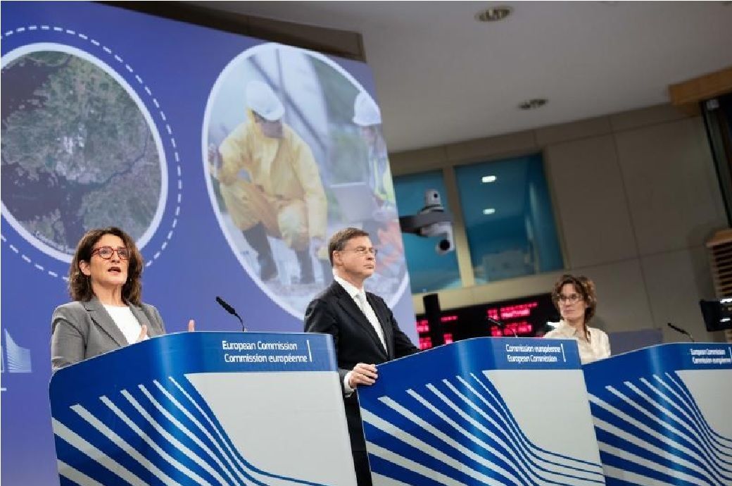 EU Commission presents package to simplify environmental legislation