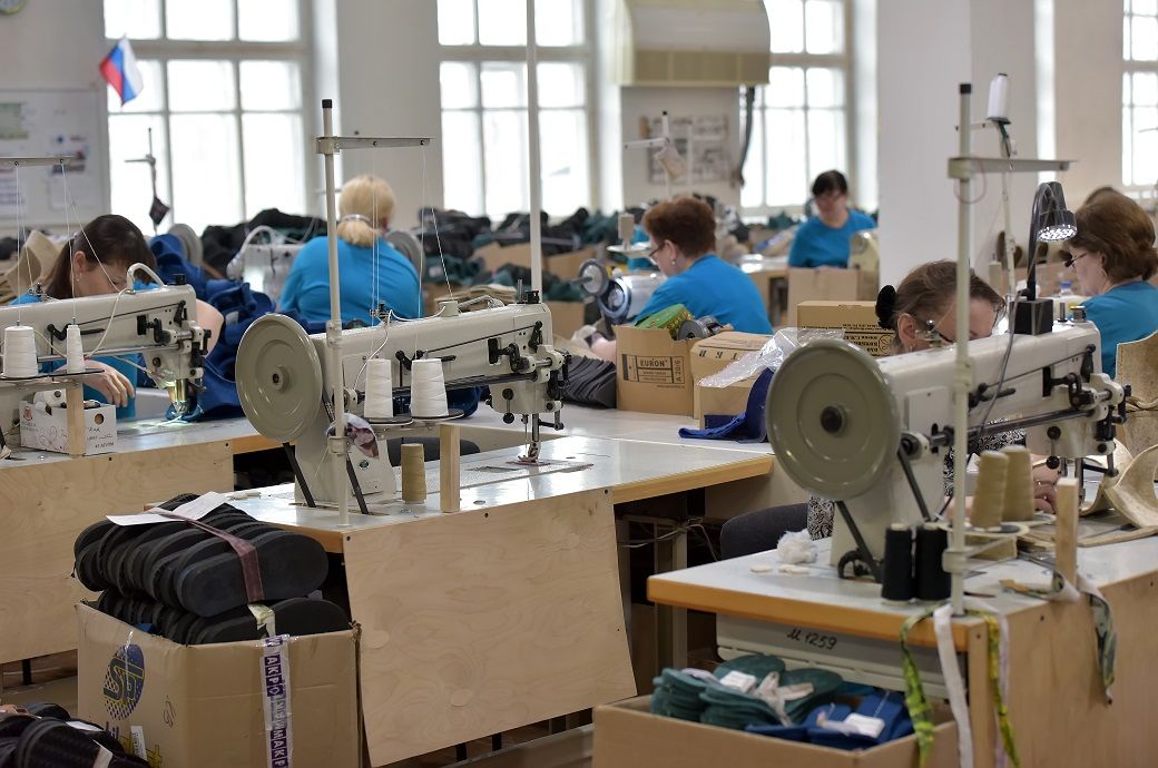 Eurozone manufacturing slides further into contraction in December