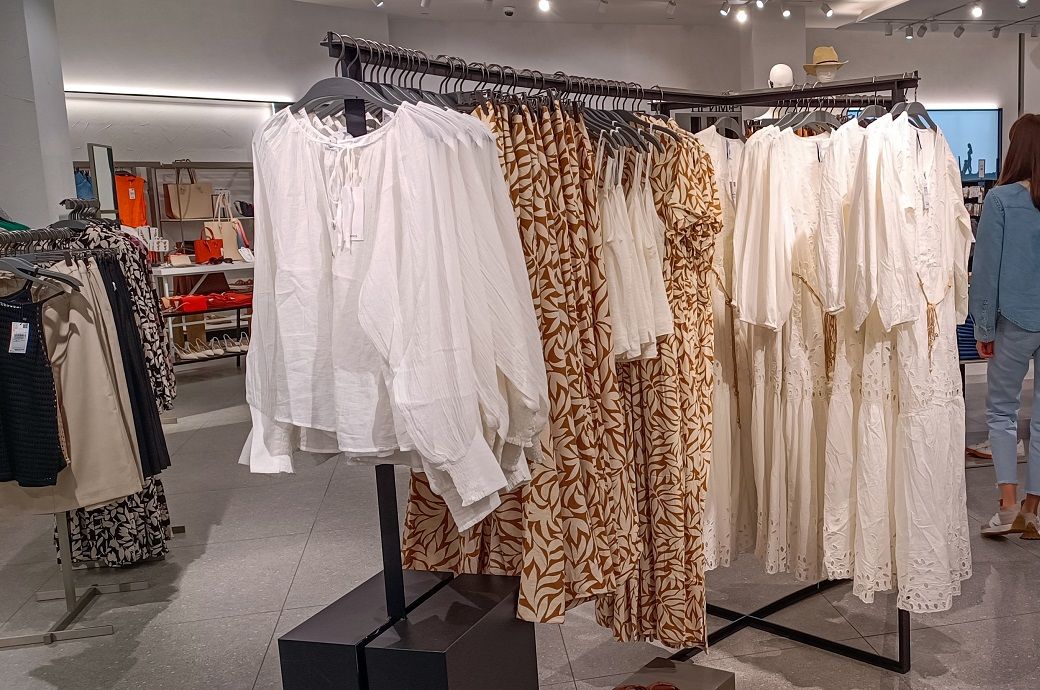 UK's apparel imports down 10% to $1.9 bn in November 2025