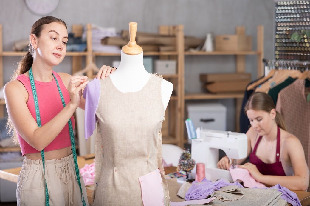 CFDA & Ralph Lauren launch grants to boost US fashion manufacturing CFDA & Ralph Lauren launch grants to boost US fashion manufacturing