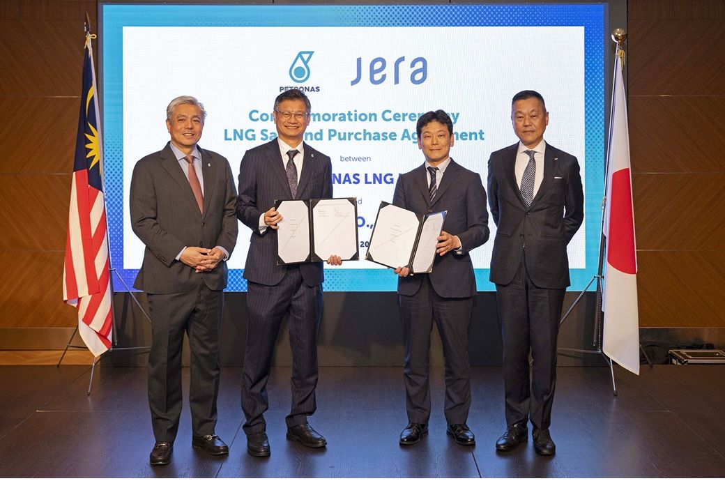 Malaysia's PETRONAS, Japan's JERA extend LNG deal to 2040s