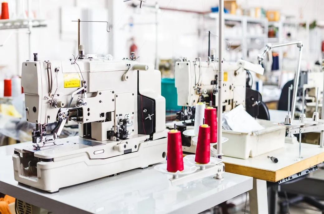 UK's production output flat in Q2; manufacturing rises