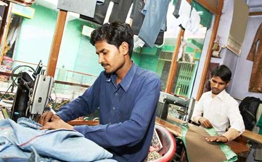 Glance on Manufacturing Centers of  Indian Garment Industry