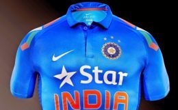 "Commercializing on the cricket mania" 2011 World Cup Cricket Clothing