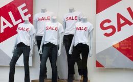 How Discounts & Offers Affect Big & Small Apparel Retailers