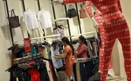 FDI in Retail: is India for sale?