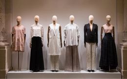 Indian Fashion Retailing : Growth and Issues