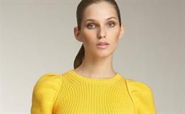 Six-sweater-trends-heating-up-winter_small