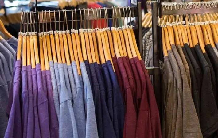 UK online clothing sales down 23.1% YoY during March - Fibre2Fashion
