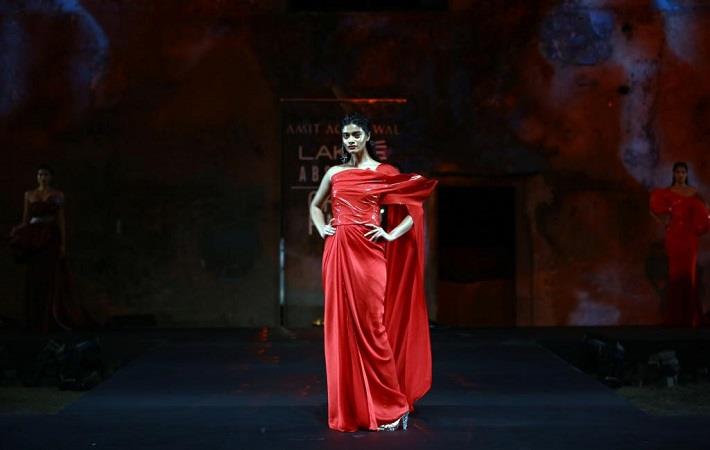Lakme Absolute Grand Finale by Amit Aggarwal on day 5 of Lakme Fashion Week Summer/Resort 2020. Pic: Lakme Fashion Week