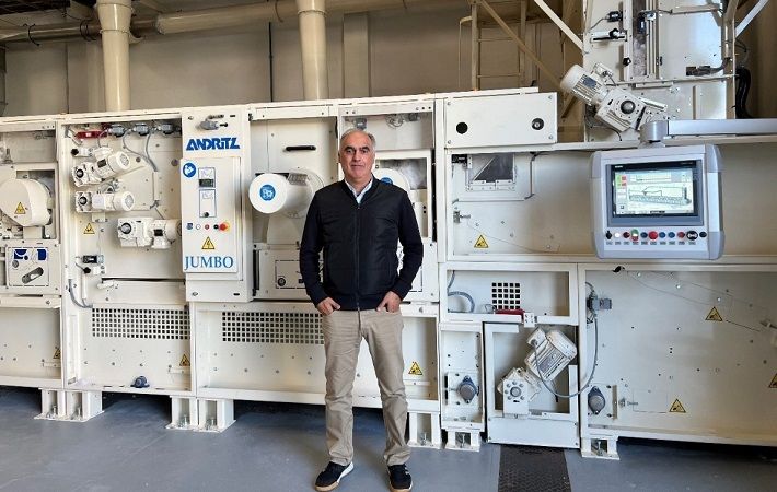 Miguel Silva, CEO of Sasia, in front of the newly installed seven-cylinder Jumbo tearing line Pic: INDA
