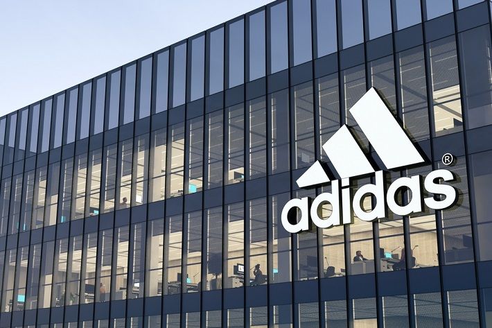 Identidad Negrita Precursor Slow recovery in China, slowdowns cause Adidas to adjust FY22 outlook
