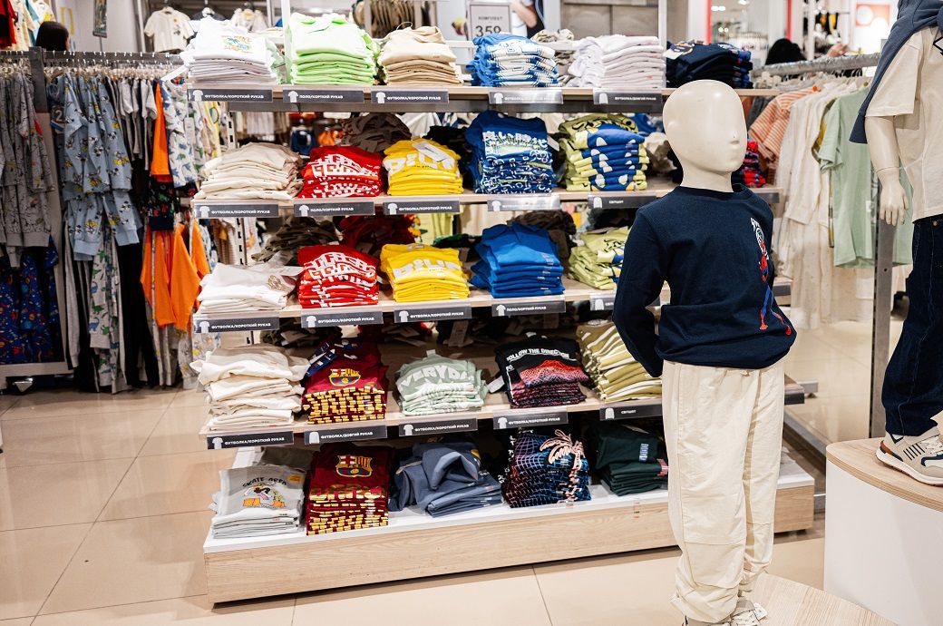 UK clothing exports down 10% to $333 mn in Mar 2025