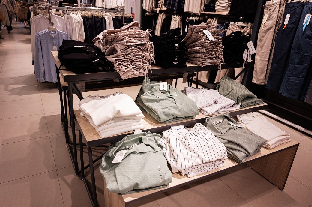 UK clothing exports fall 12% to $322 mn in May 2025