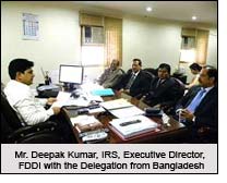 Mr. Deepak Kumar, IRS, Executive Director, FDDI with the Delegation from Bangladesh