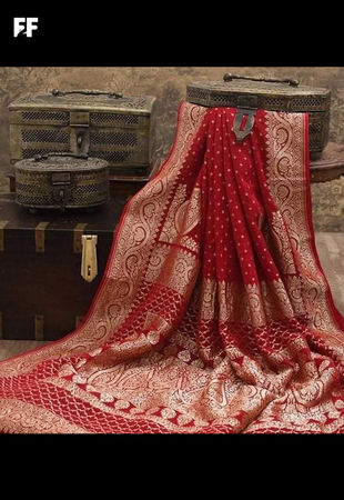 The Weaving Magic of Banarasi Sarees